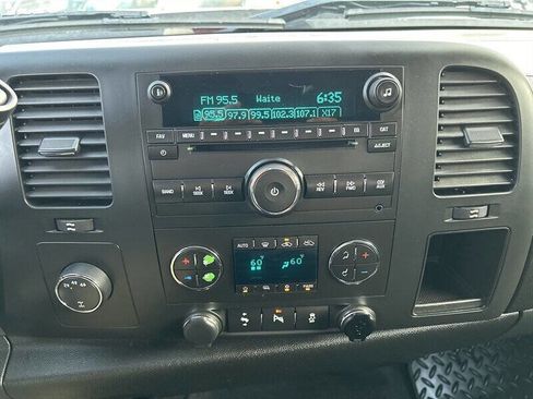 Used 2012 GMC Sierra 2500 SLE w/ SLE Preferred Package image 19