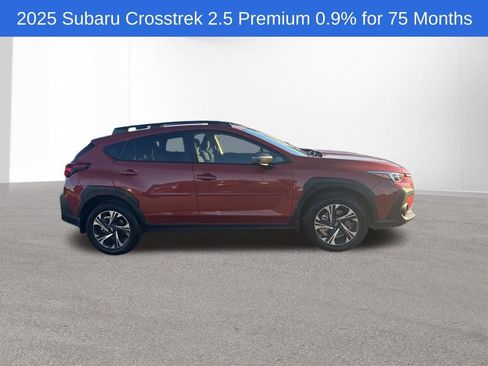 Used 2025 Subaru Crosstrek 2.0i Premium image 5