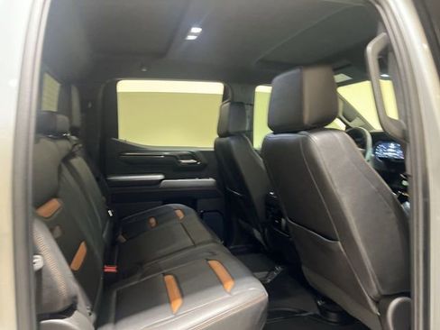 Used 2024 GMC Sierra 1500 AT4 w/ Technology Package AWD/4WD image 26