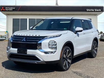 New 2025 Mitsubishi Outlander SE