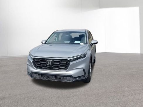 Used 2023 Honda CR-V LX image 3