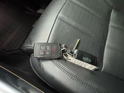 Used 2019 Land Rover Range Rover Sport HSE Dynamic image 27