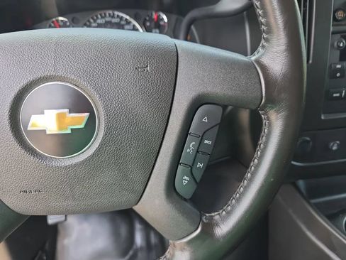 Used 2020 Chevrolet Express 3500 Extended w/ Driver Convenience Package RWD image 16
