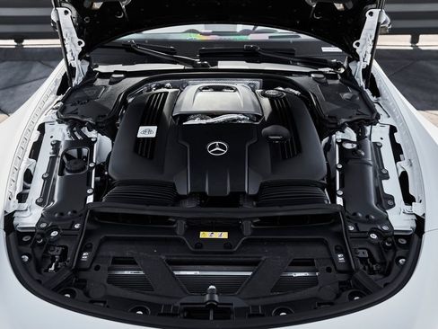 Used 2026 Mercedes-Benz Maybach SL 680 image 22
