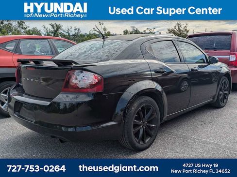 Used 2013 Dodge Avenger SXT w/ Blacktop Pkg FWD image 2