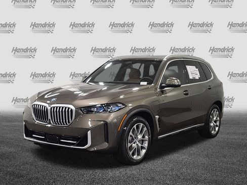 New 2026 BMW X5 xDrive50e AWD/4WD image 3