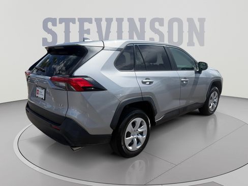 Certified 2025 Toyota RAV4 LE AWD/4WD image 5