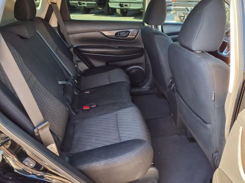 Used 2020 Nissan Rogue S image 15