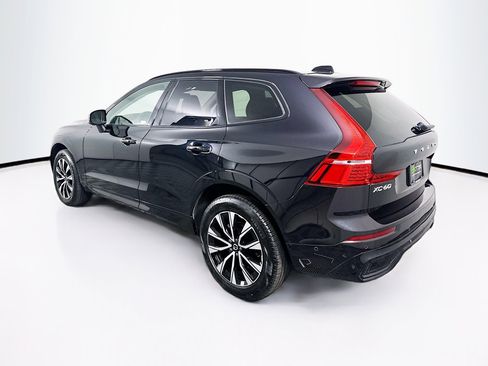 Used 2025 Volvo XC60 B5 Plus image 5
