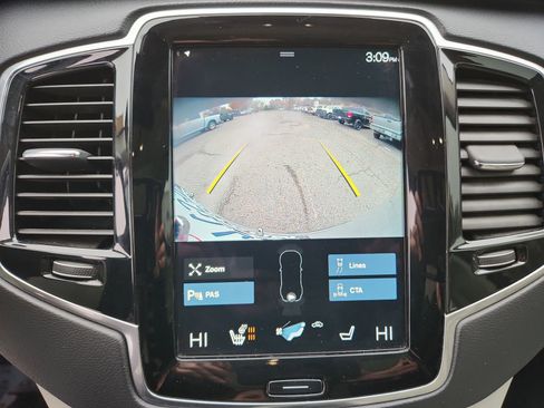 Used 2021 Volvo XC90 T8 Inscription w/ Climate Package image 24