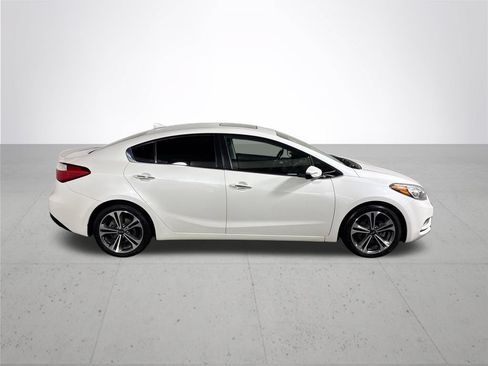 Used 2015 Kia Forte EX w/ Premium Package FWD image 5