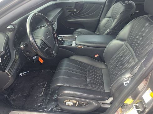 Used 2018 Lexus LS 500 w/ Luxury Package image 5