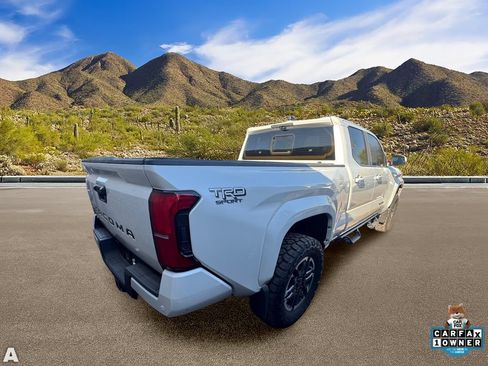 Used 2026 Toyota Tacoma TRD Sport w/ TRD Sport Premium Package AWD/4WD image 4