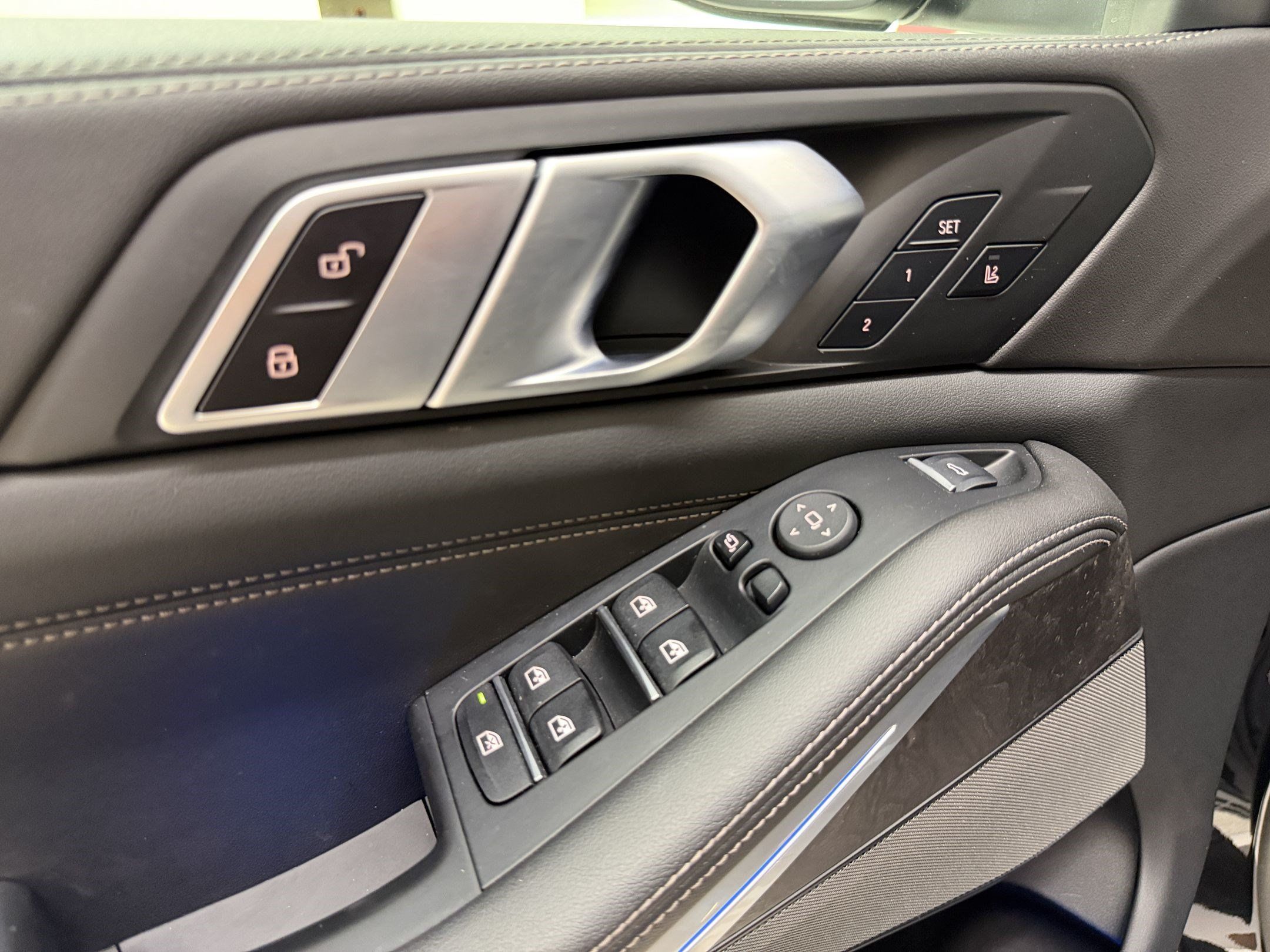 Used 2024 BMW X5 sDrive40i w/ Premium Package RWD image 27