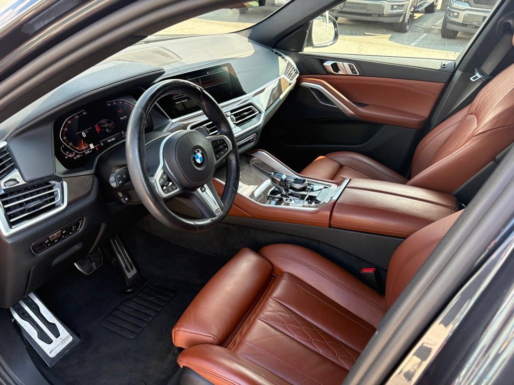 Used 2022 BMW X6 xDrive40i w/ M Sport Package AWD/4WD image 7