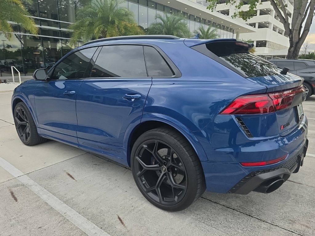 Used 2025 Audi RS Q8 performance w/ Matte Carbon Package AWD/4WD image 5