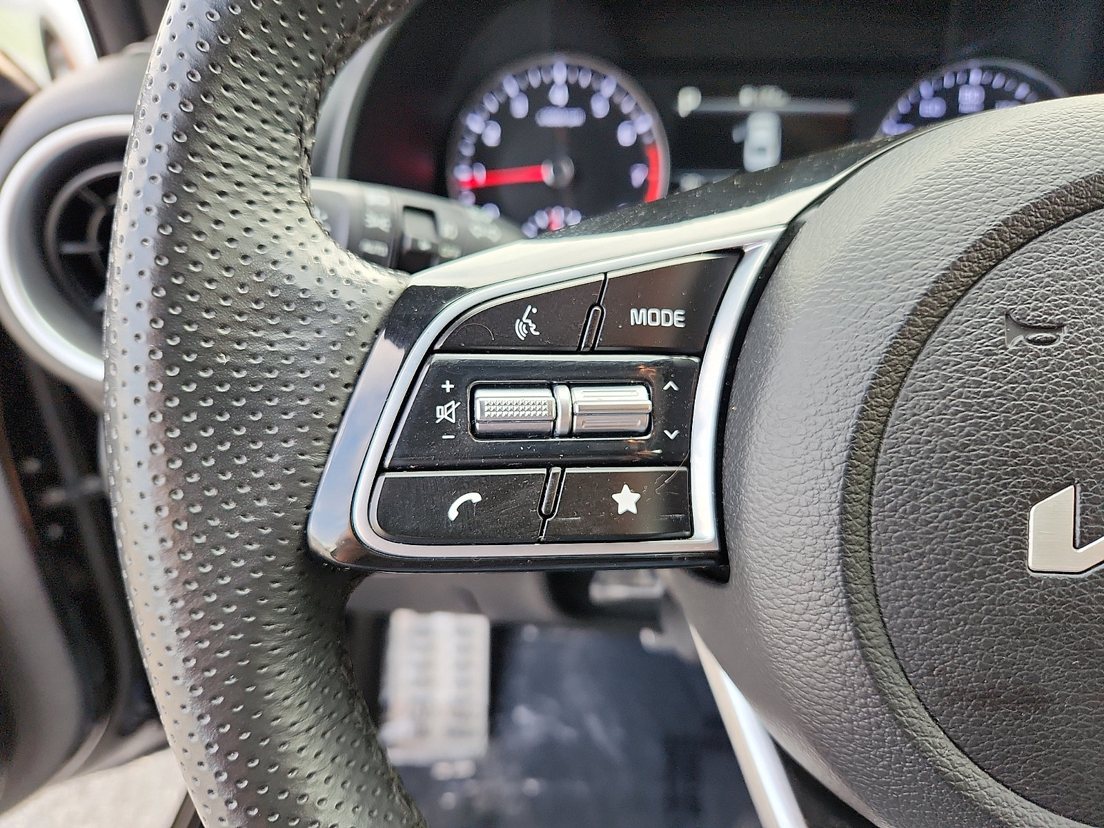 Used 2023 Kia Forte GT-Line w/ GT-Line Technology Package FWD image 21