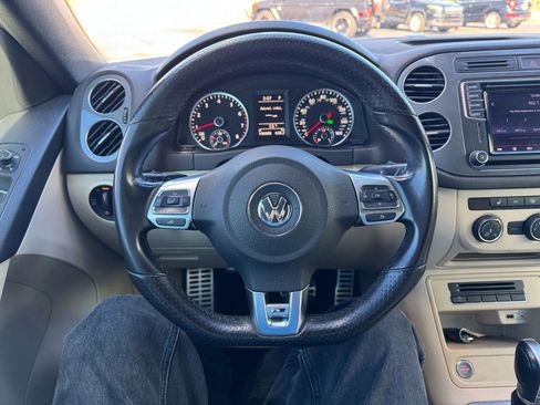 Used 2016 Volkswagen Tiguan R-Line image 15