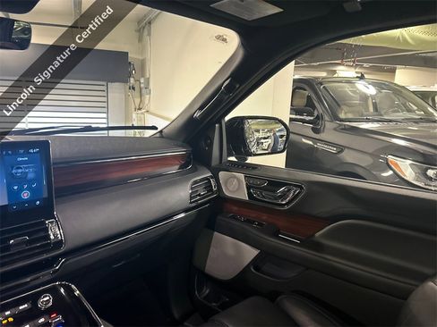 Certified 2023 Lincoln Navigator Reserve image 27