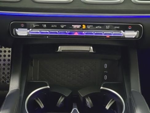 Used 2026 Mercedes-Benz GLS 450 4MATIC image 23