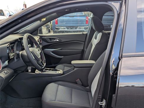 New 2026 Chevrolet Trax RS w/ Sunroof Package image 11