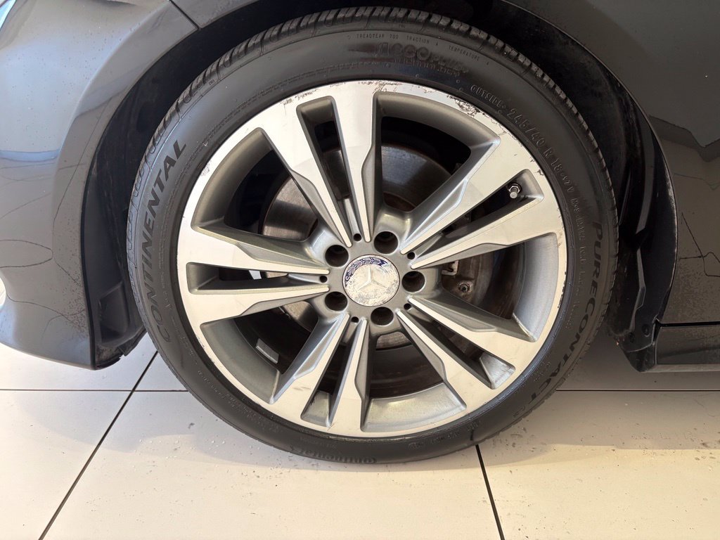 Used 2014 Mercedes-Benz E 350 4MATIC Sedan image 11
