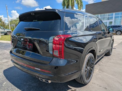 New 2025 Hyundai Palisade Calligraphy image 4