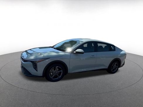 Used 2025 Kia K4 FWD image 8