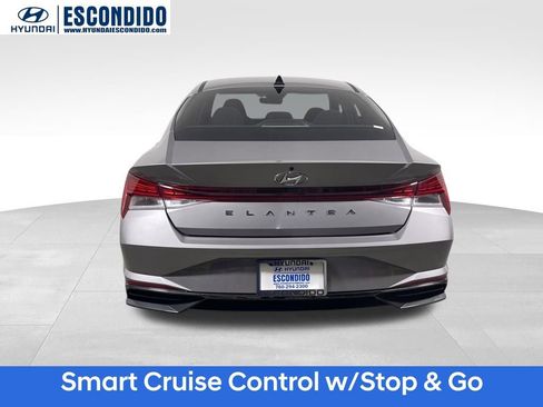 Certified 2022 Hyundai Elantra SEL w/ Convenience + Premium Package image 4