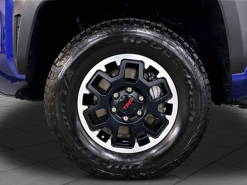 Used 2025 Toyota Tacoma TRD Off-Road w/ TRD Off Road Upgrade Package image 11