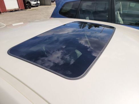Used 2016 Buick Verano Leather w/ Experience Buick Package FWD image 4