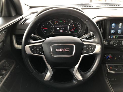 Used 2022 GMC Terrain SLT w/ Infotainment Package II AWD/4WD image 18