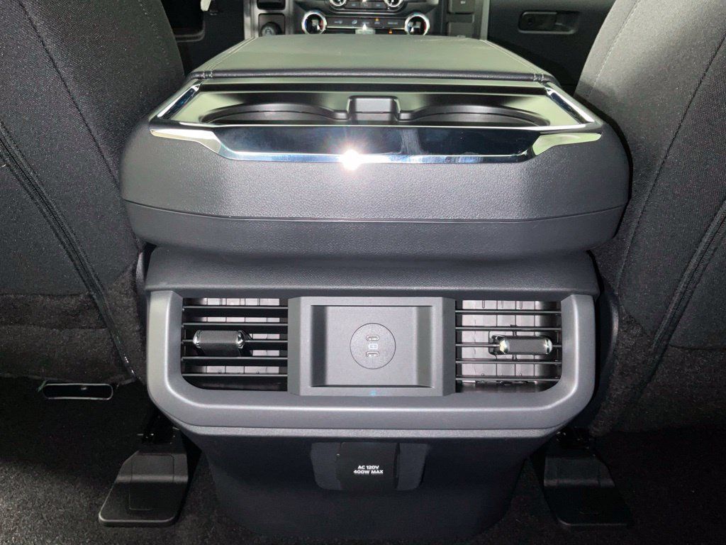 New 2026 Ford F150 XLT w/ XLT Black Appearance Package RWD image 17