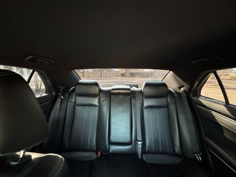 Used 2020 Chrysler 300 S image 33