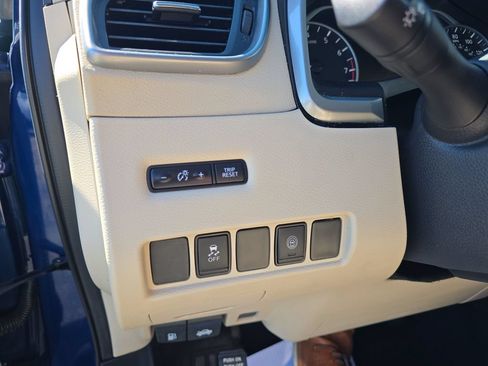 Used 2021 Nissan Murano SV AWD/4WD image 25