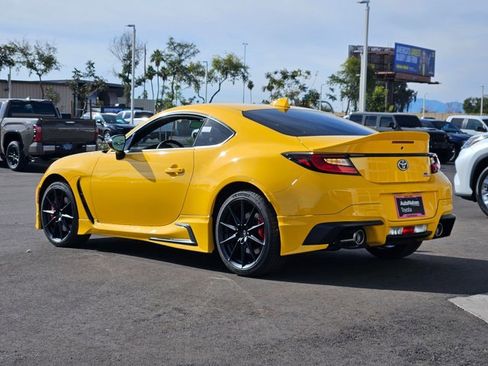New 2026 Toyota GR86 YUZU Limited image 2