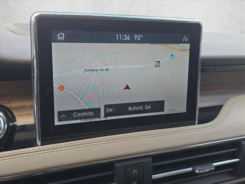 Used 2020 Lincoln Corsair Reserve w/ Elements Package FWD image 12