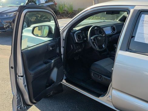 Used 2023 Toyota Tacoma TRD Sport image 40