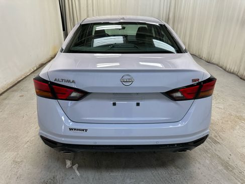 New 2025 Nissan Altima 2.5 SR w/ SR Premium Package image 8