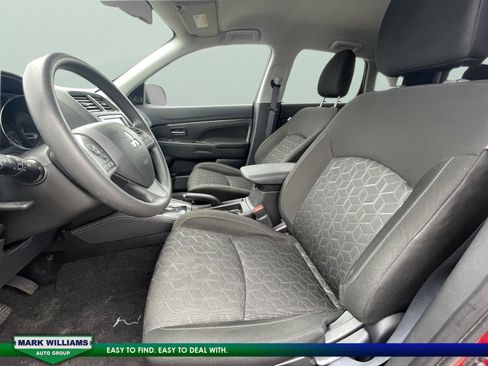 Used 2023 Mitsubishi Outlander Sport ES image 12