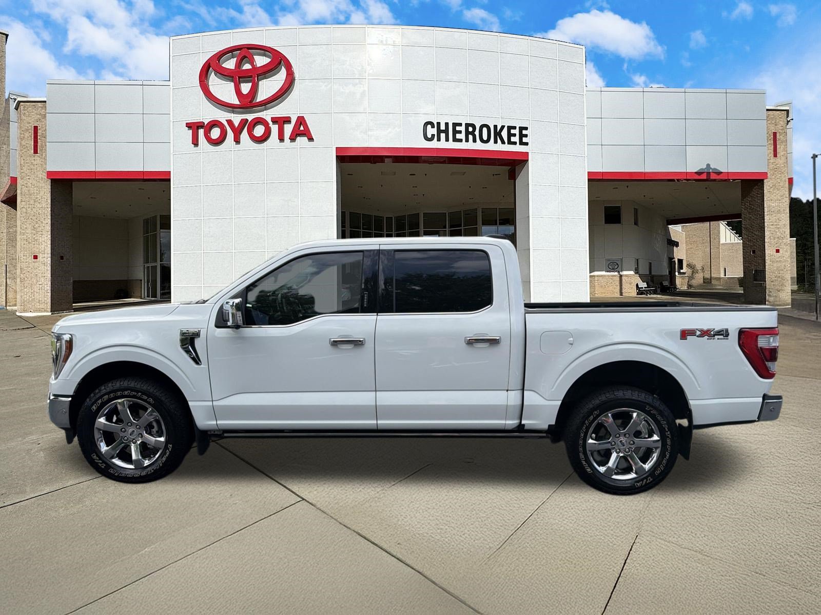 Used 2023 Ford F150 Lariat w/ Equipment Group 502A High AWD/4WD image 8