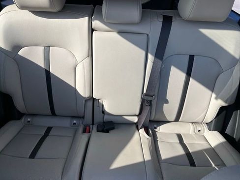 Used 2025 MAZDA CX-70 Plug-In Hybrid w/ Premium Pkg image 15