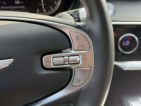 Used 2025 Genesis GV70 2.5T image 10