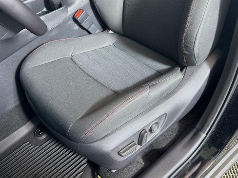 Certified 2025 Toyota RAV4 SE image 21