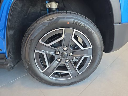 New 2026 Jeep Cherokee Laredo AWD/4WD image 28