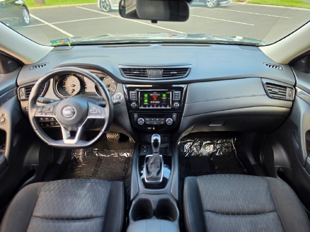 Used 2020 Nissan Rogue SV w/ Premium Package AWD/4WD image 30