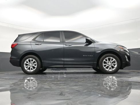 Used 2021 Chevrolet Equinox LS FWD image 25
