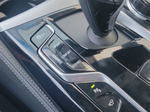 Used 2023 BMW M550i xDrive w/ Executive Package AWD/4WD image 31