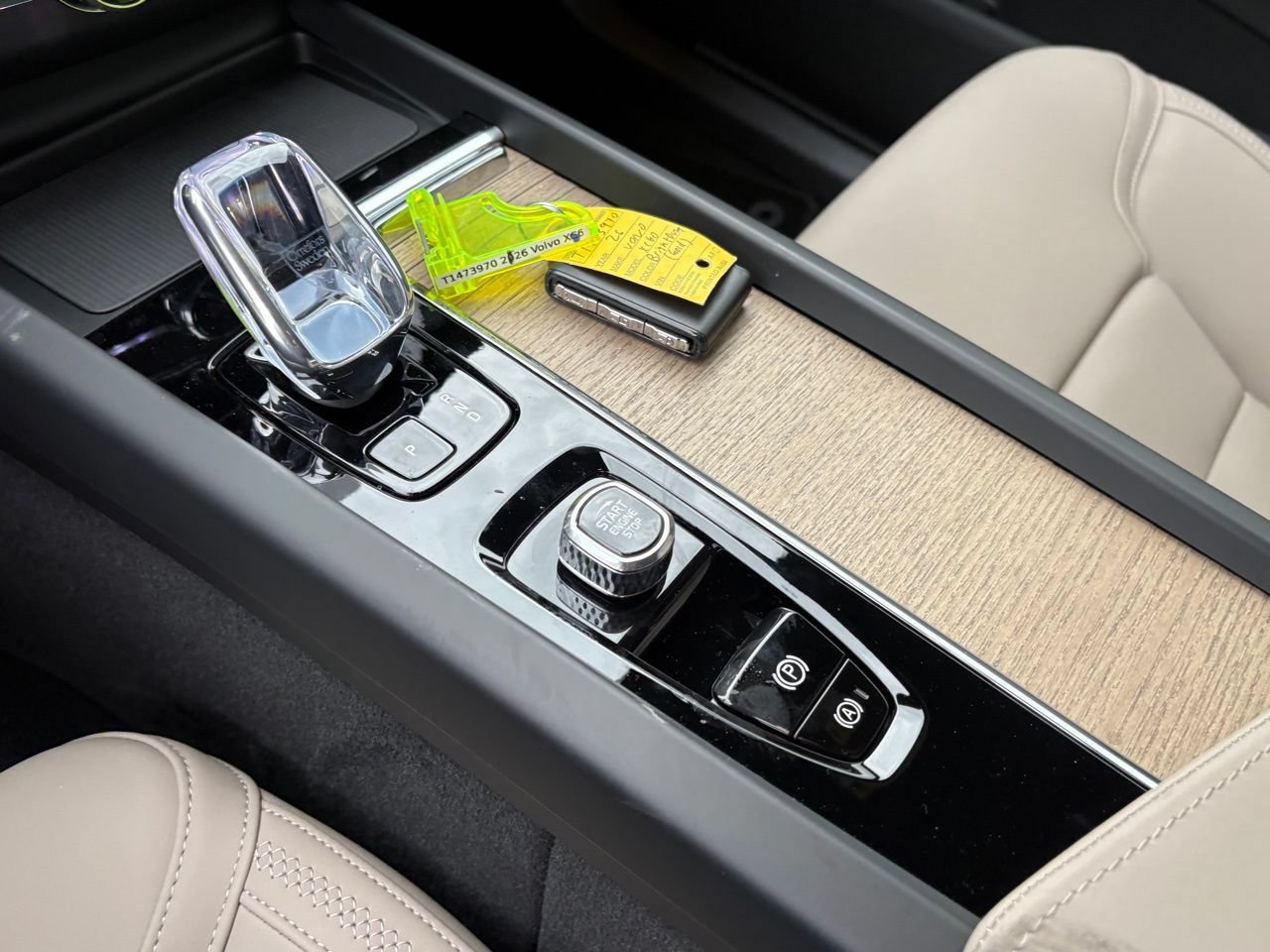 New 2026 Volvo XC60 B5 Plus w/ Protection Package Premier AWD/4WD image 15
