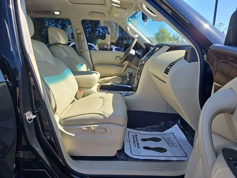 Used 2017 INFINITI QX80 4WD w/ Driver Assistance Package image 35